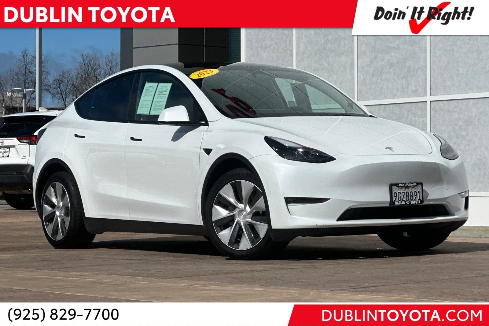 Used 2023 Tesla Model Y Long Range image 1