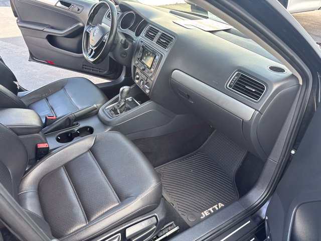 Used 2015 Volkswagen Jetta SE FWD image 22