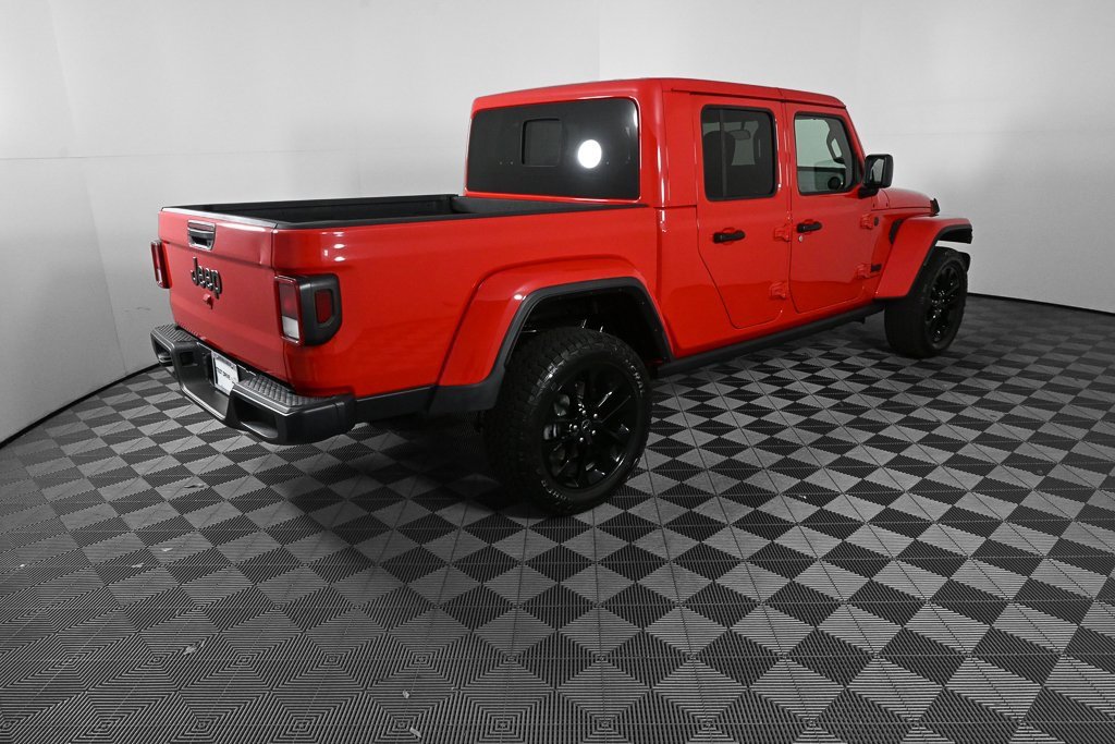Used 2025 Jeep Gladiator Sport image 23