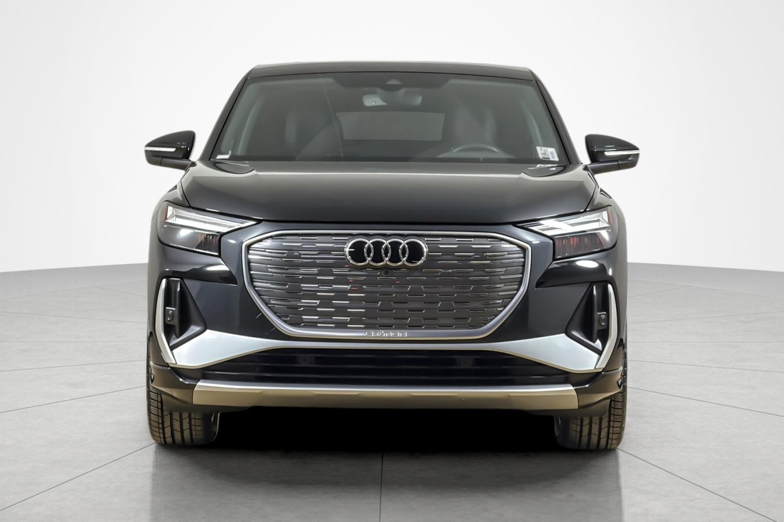 Certified 2024 Audi Q4 e-tron Premium Plus w/ Premium Plus AWD/4WD image 8