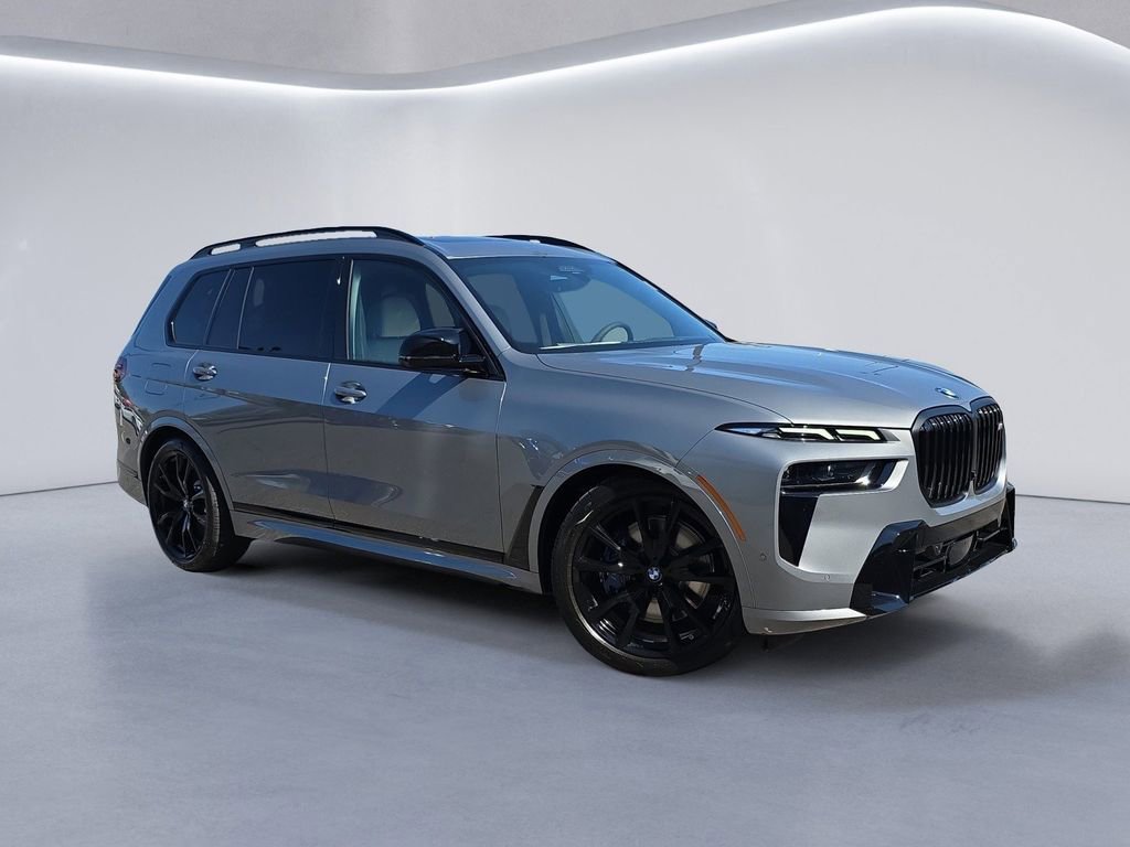 New 2026 BMW X7 M60i image 2