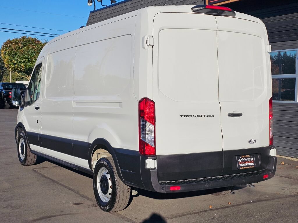Used 2026 Ford Transit 250 148 Medium Roof w/ Load Area Protection Package RWD image 3