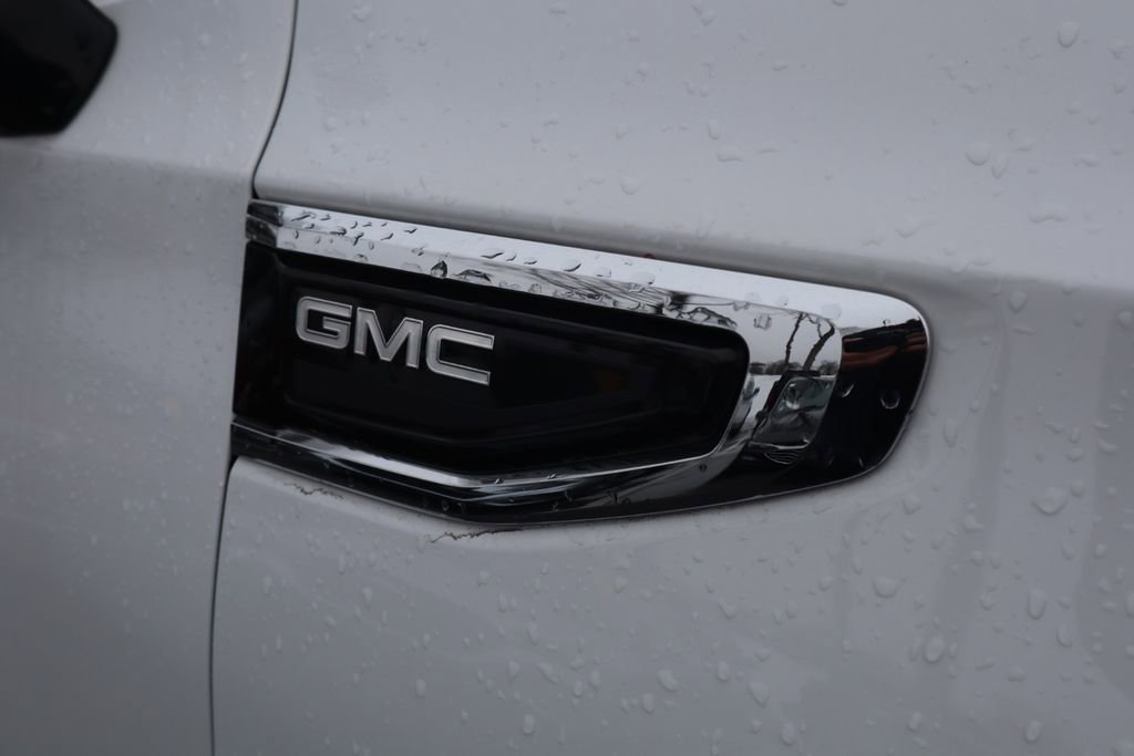 Used 2024 GMC Yukon XL SLT image 37