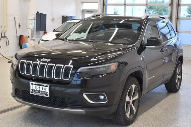 Used 2019 Jeep Cherokee Limited AWD/4WD image 9