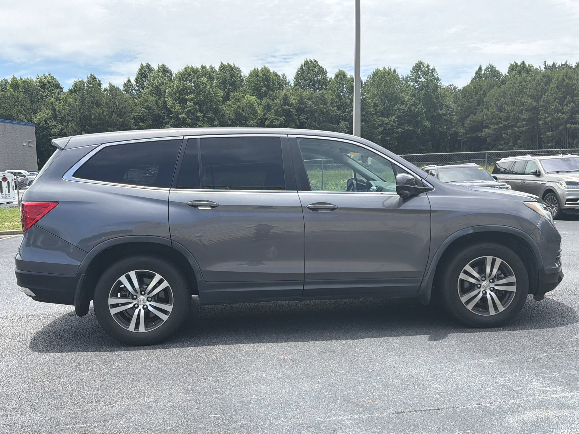 Used 2016 Honda Pilot EX-L image 8