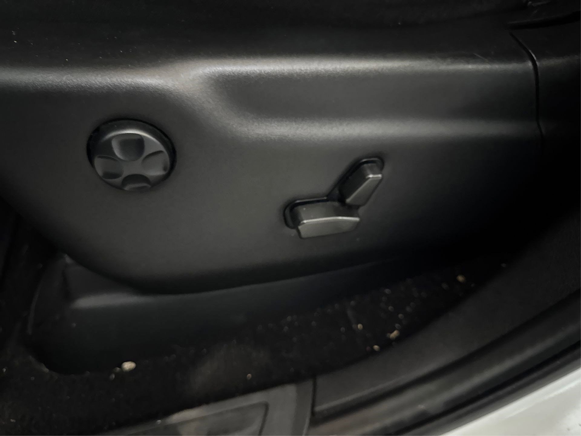 Used 2021 Jeep Grand Cherokee Laredo X image 24