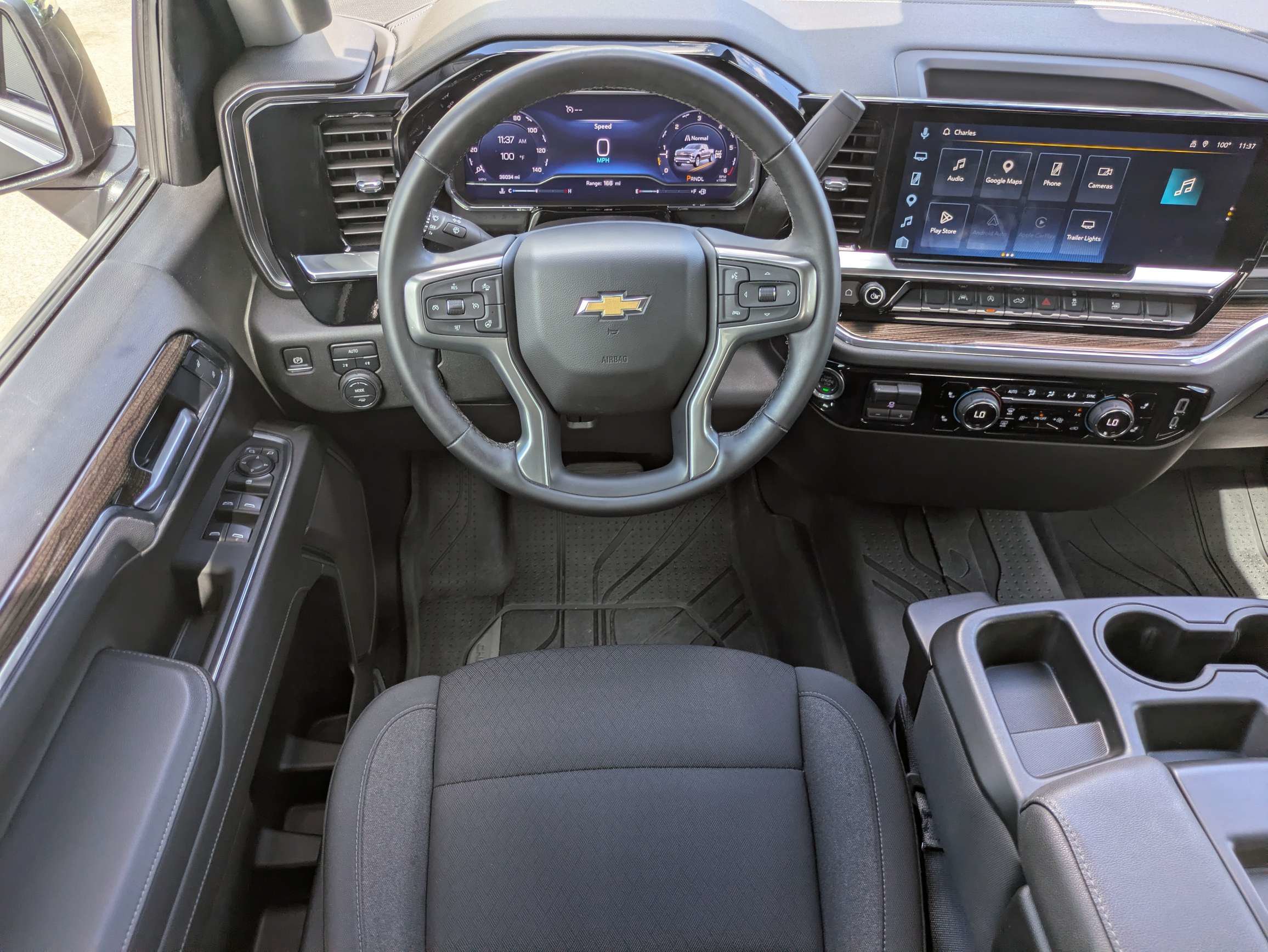 Used 2025 Chevrolet Silverado 1500 LT AWD/4WD image 4