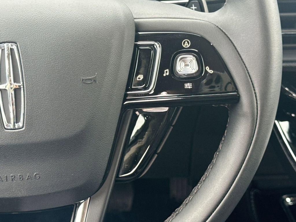 Used 2024 Lincoln Corsair AWD w/ Equipment Group 101A image 21
