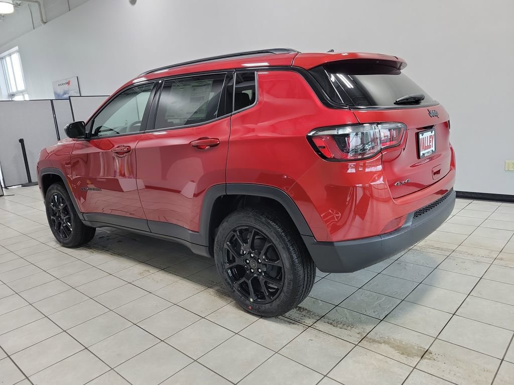 New 2026 Jeep Compass Latitude image 4