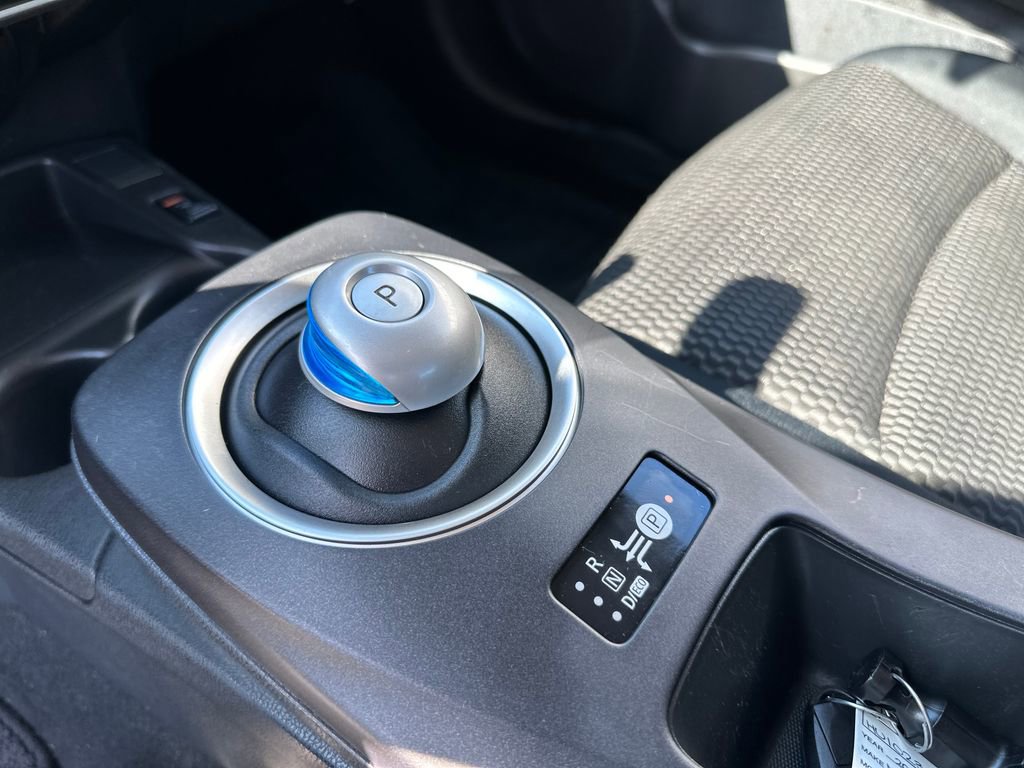 Used 2014 Nissan Leaf S w/ Charge Package FWD image 14
