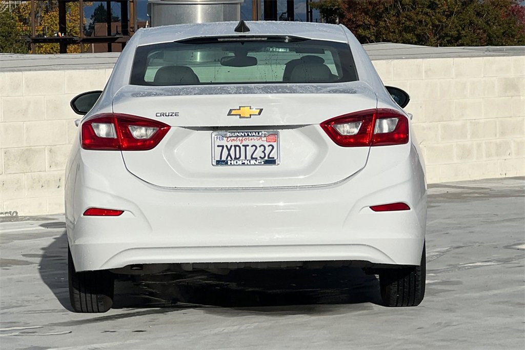 Used 2017 Chevrolet Cruze LS image 4