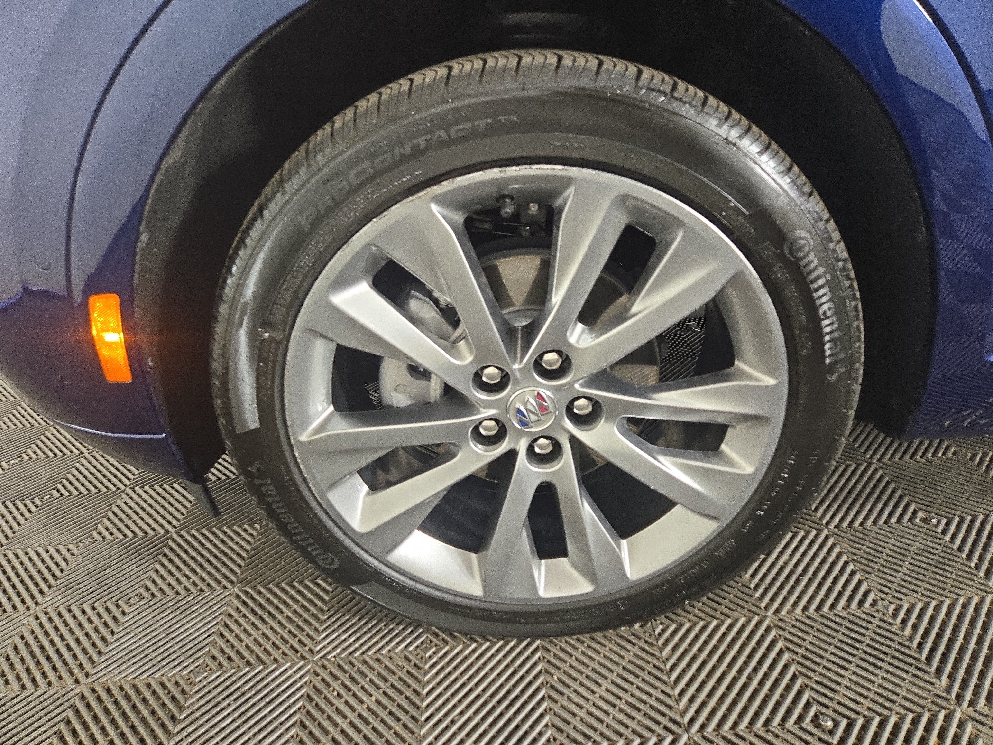 Used 2023 Buick Envision Avenir AWD/4WD image 34