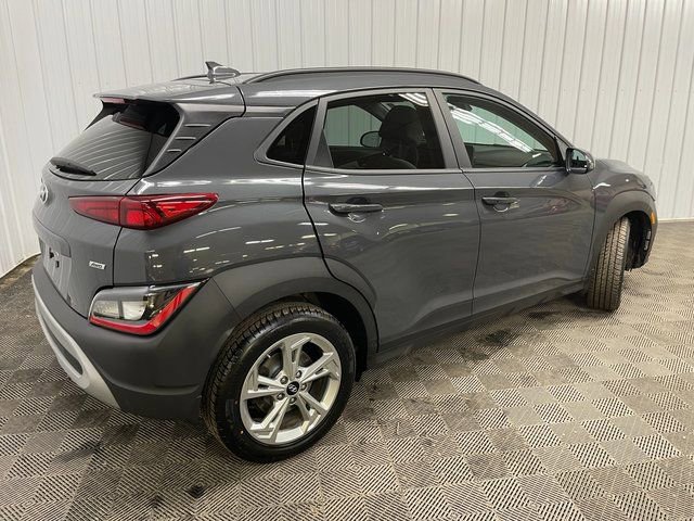 Used 2023 Hyundai Kona SEL AWD/4WD image 3