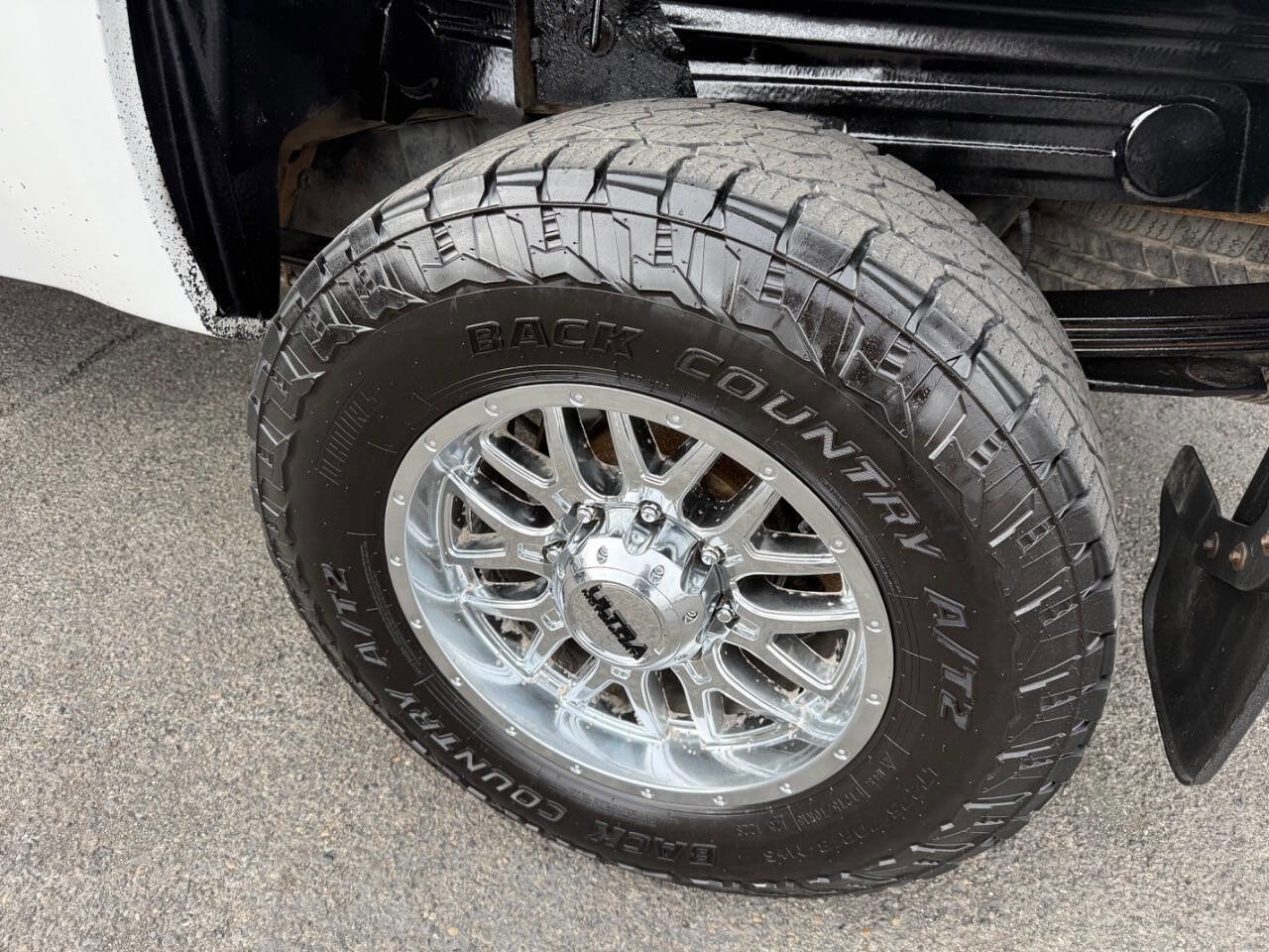Used 2013 GMC Sierra 2500 Denali w/ Suspension Package, Off-Road AWD/4WD image 9