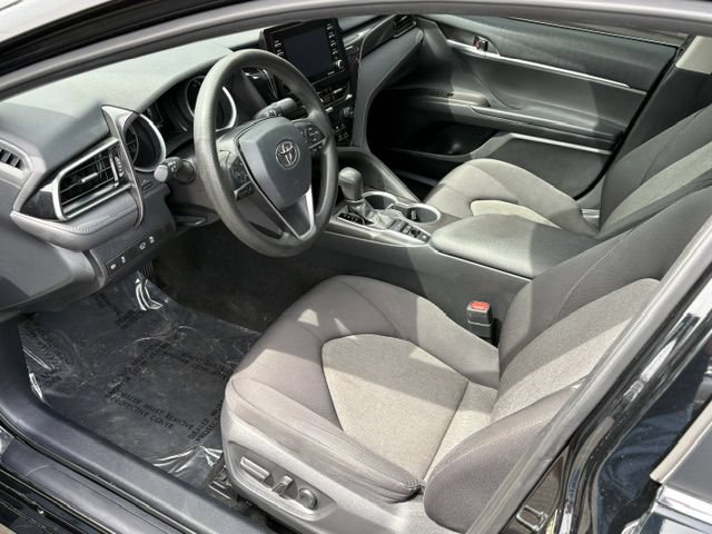 Used 2022 Toyota Camry LE FWD image 11