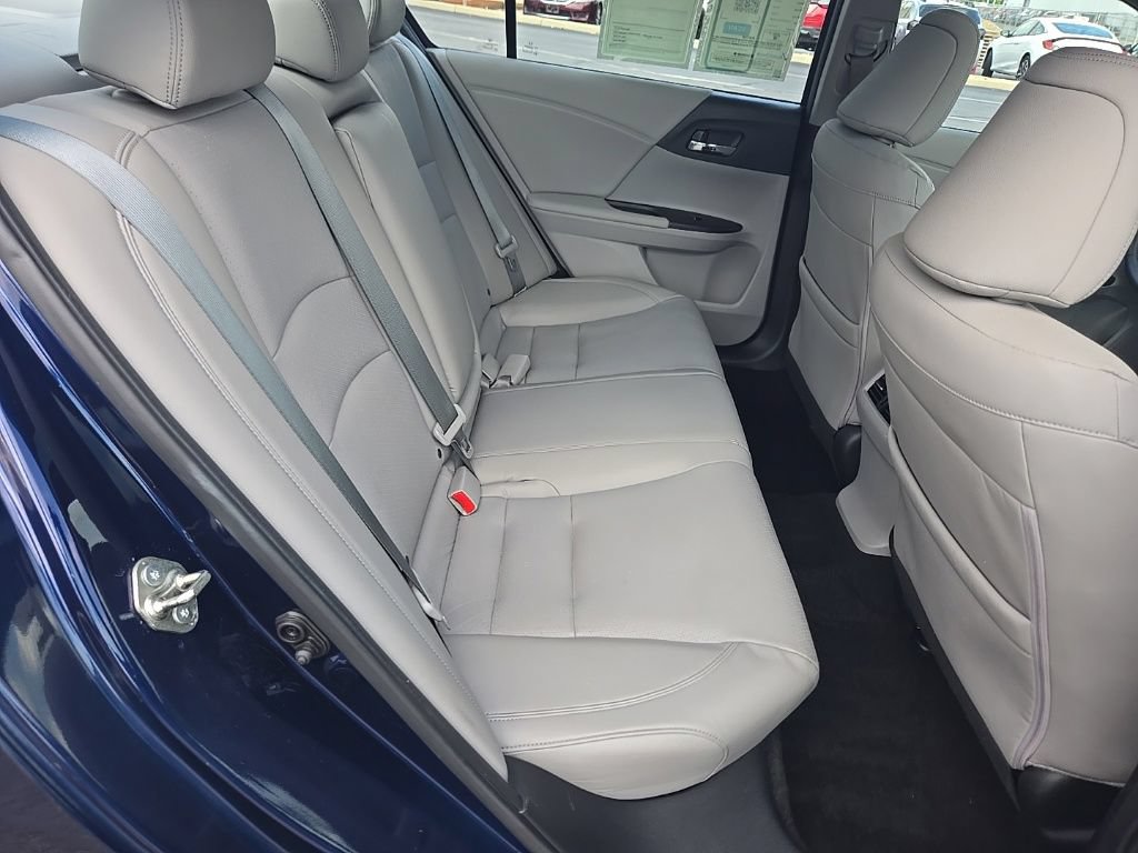 Used 2015 Honda Accord EX-L image 25