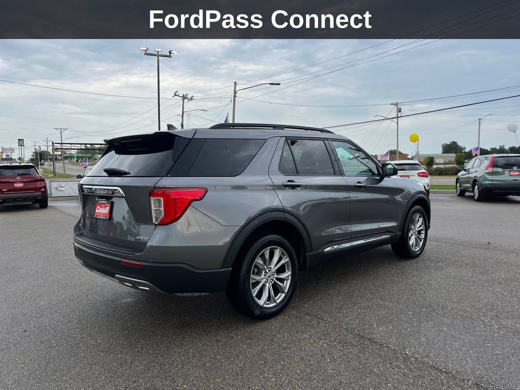 Used 2024 Ford Explorer XLT w/ Equipment Group 202A AWD/4WD image 6