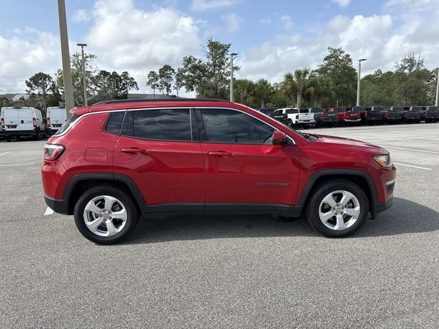 Used 2020 Jeep Compass Latitude FWD image 2