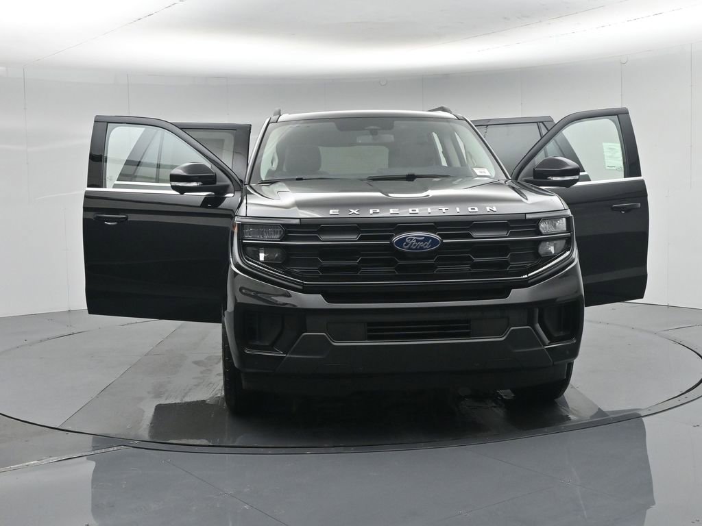 New 2026 Ford Expedition Active image 33