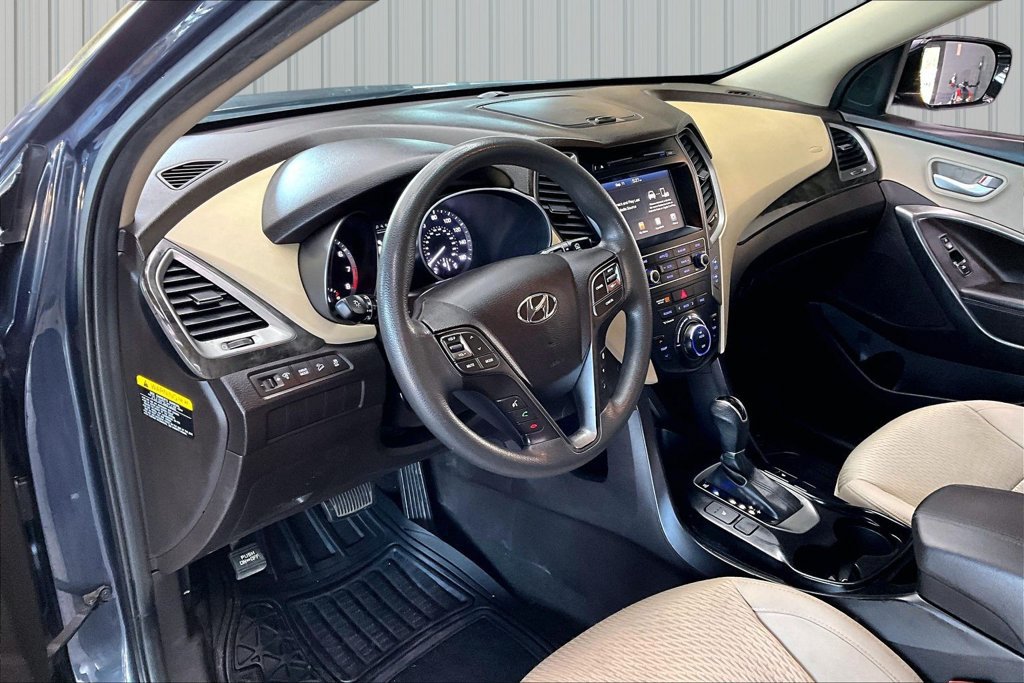 Used 2018 Hyundai Santa Fe Sport w/ 2.4L Value Package 02 FWD image 16