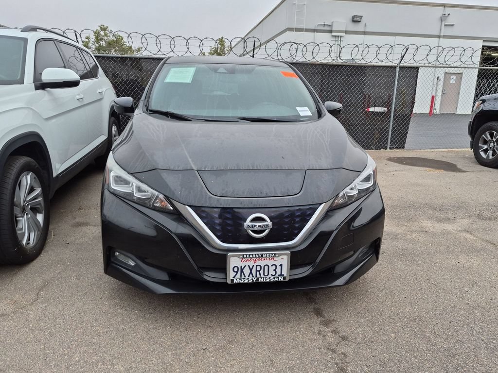 Used 2018 Nissan Leaf SL w/ SL Technology Package FWD image 3