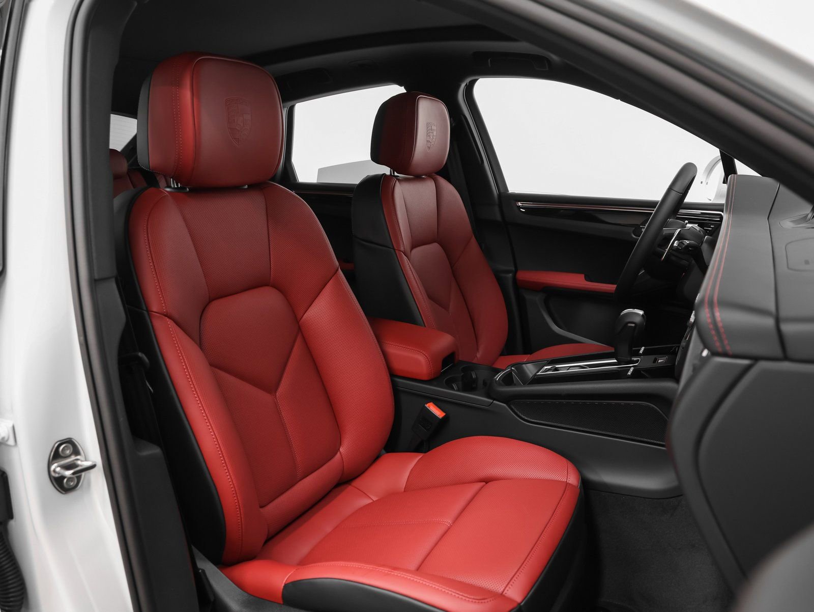 New 2026 Porsche Macan image 22