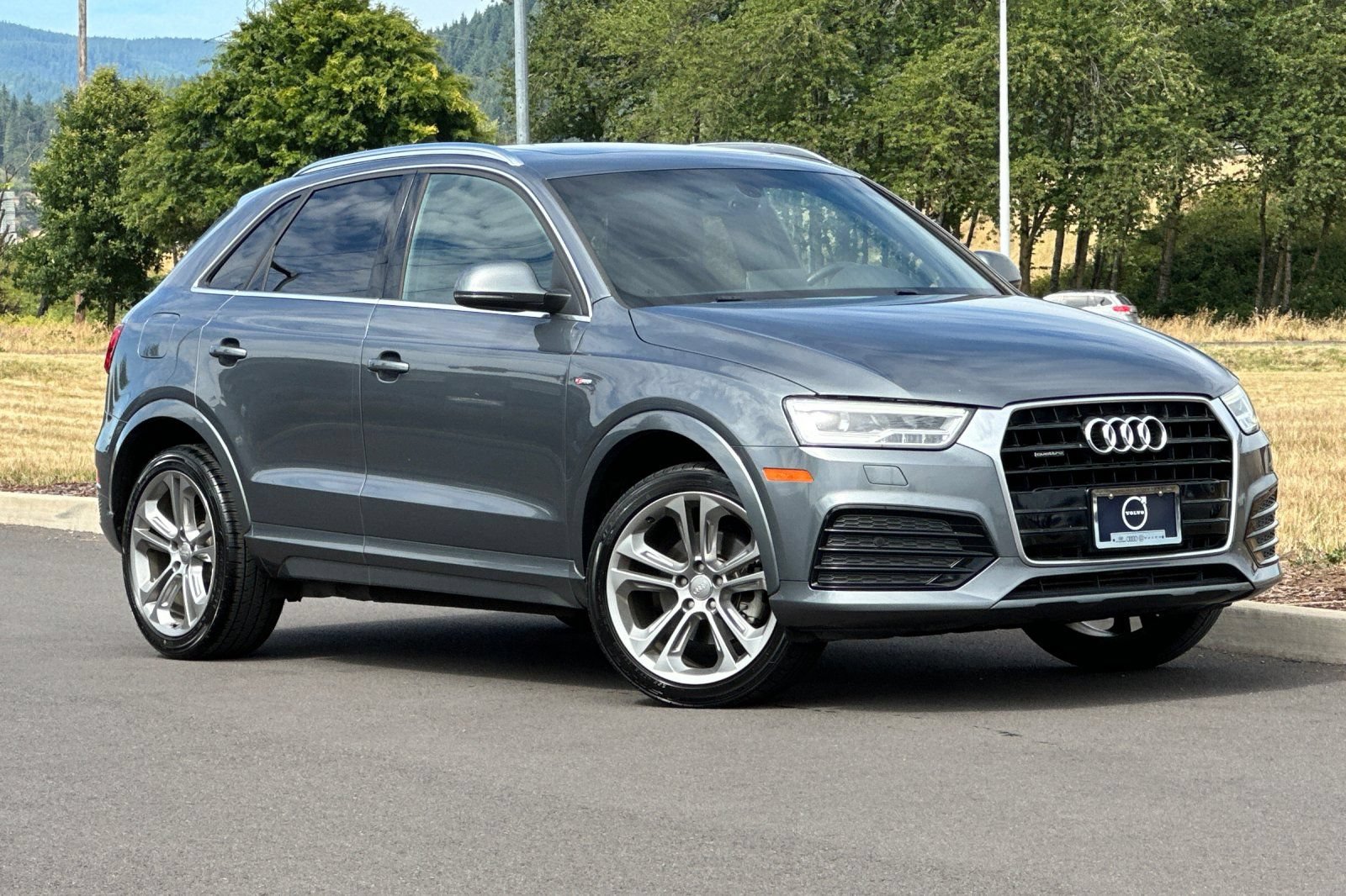 Used 2016 Audi Q3 2.0T Prestige AWD/4WD image 1