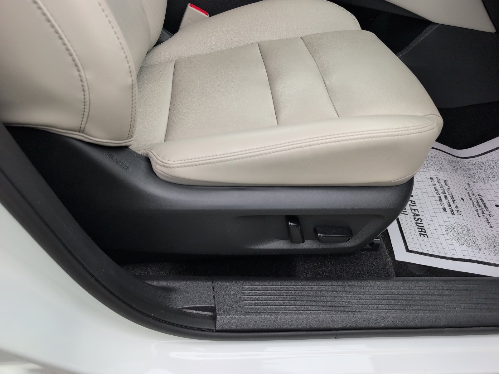 Used 2021 Nissan Rogue SL w/ Premium Package image 9