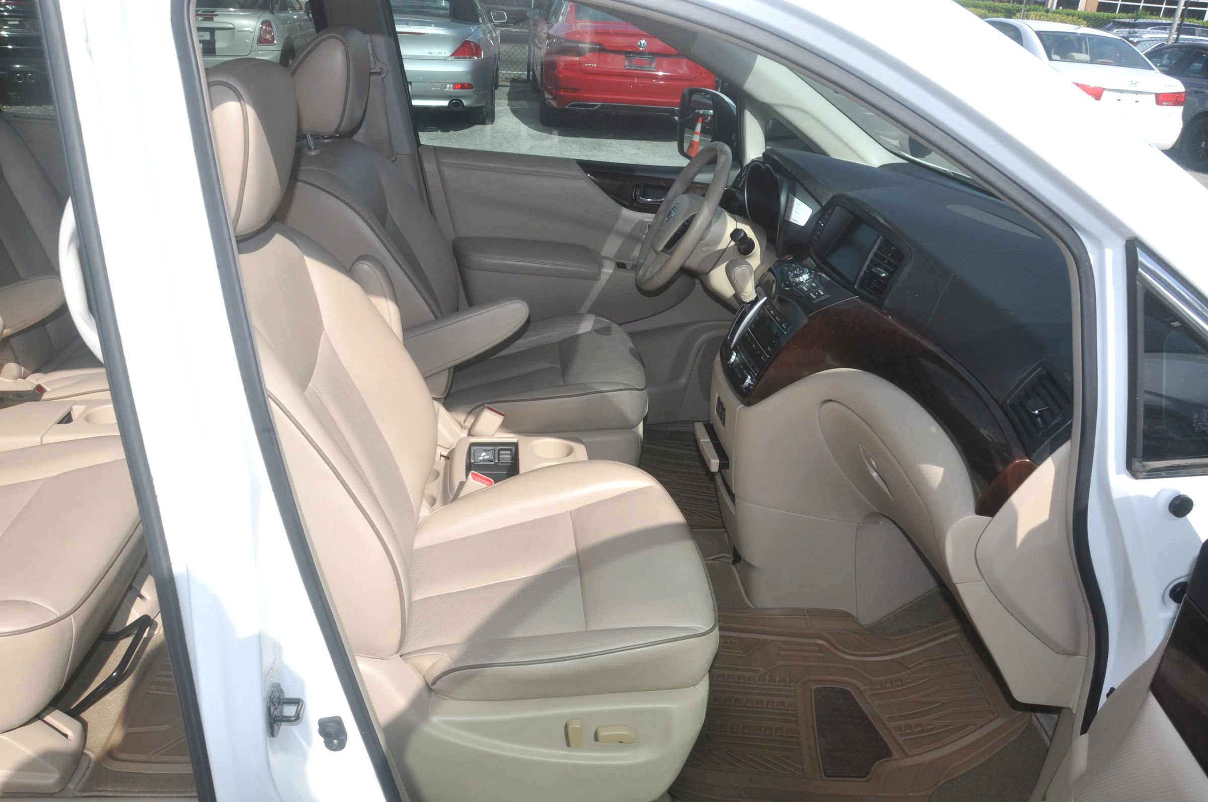 Used 2012 Nissan Quest LE w/ Value Cargo Pkg image 16