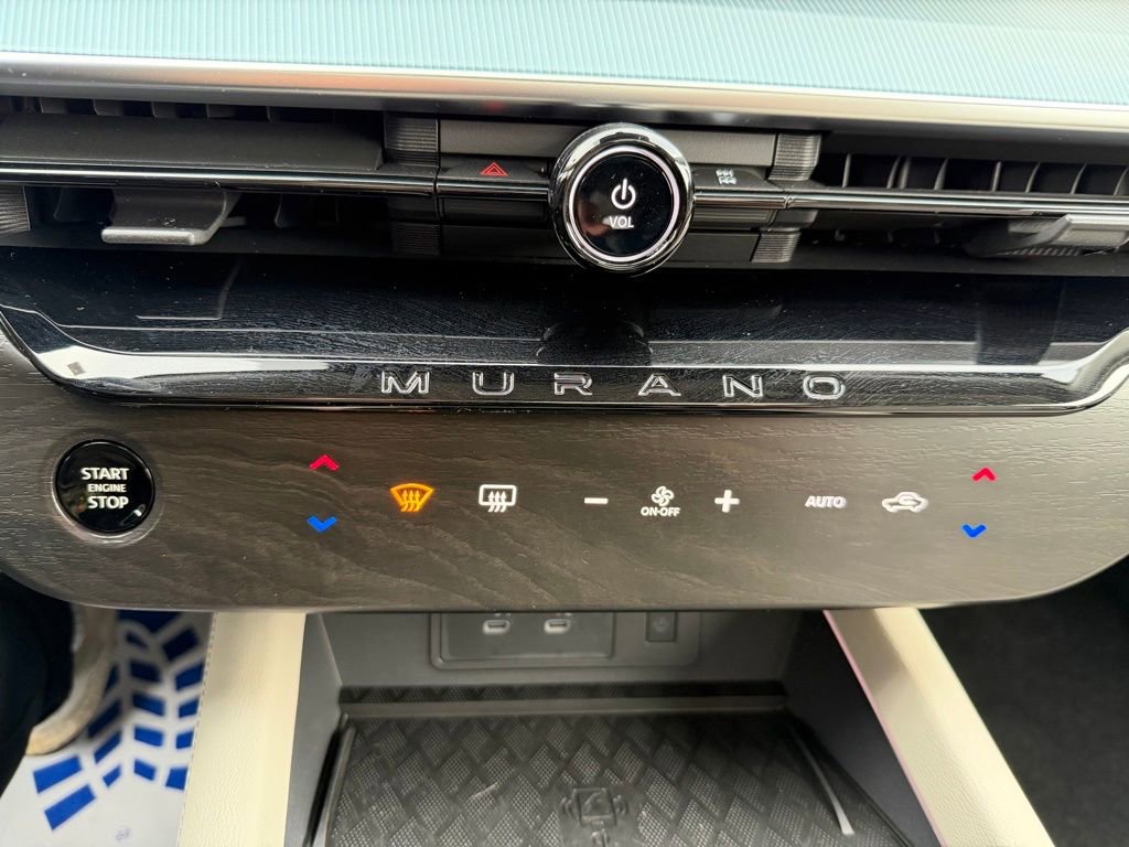 Used 2025 Nissan Murano SL image 24
