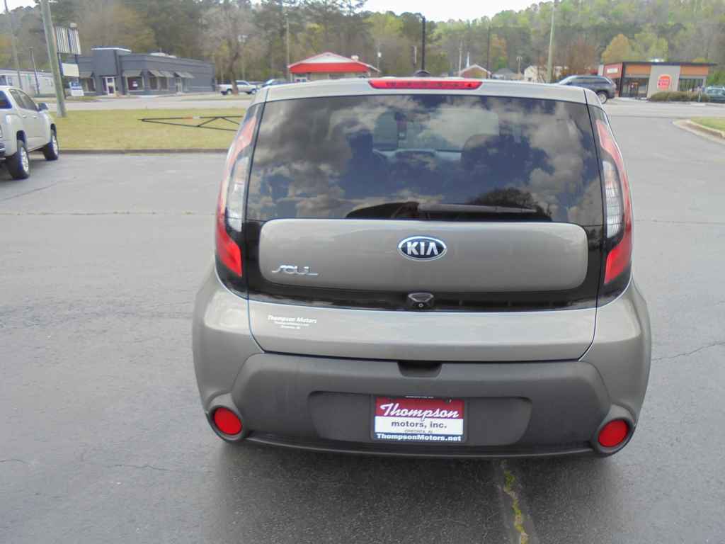 Used 2016 Kia Soul w/ Convenience Package FWD image 4