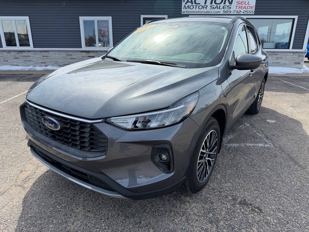 Used 2024 Ford Escape SE w/ Class II Trailer Tow Package FWD image 9