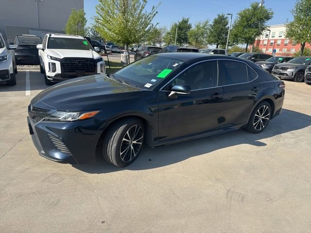 Used 2020 Toyota Camry SE w/ Convenience Package image 7