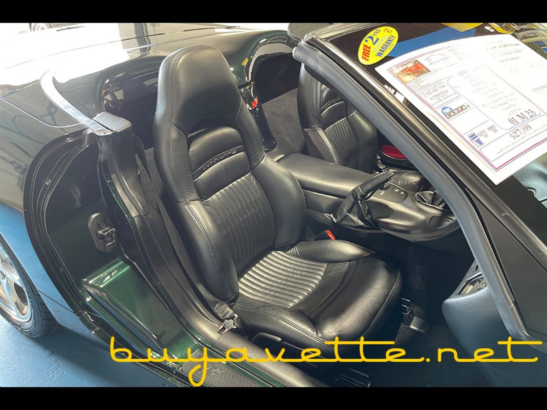 Used 2001 Chevrolet Corvette Convertible w/ Preferred Equipment Group2 RWD image 22