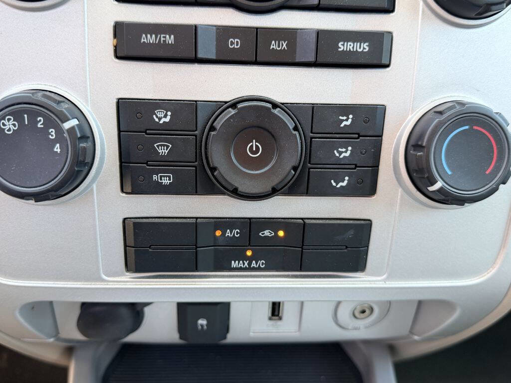 Used 2010 Mercury Mariner 4WD image 16
