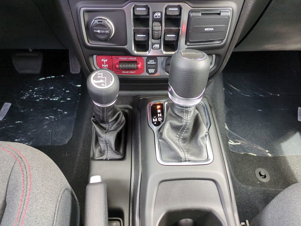 New 2025 Jeep Gladiator Rubicon w/ Convenience Group image 23