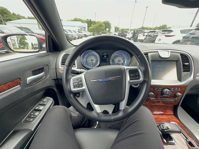 Used 2014 Chrysler 300 AWD w/ Driver Convenience Group image 15