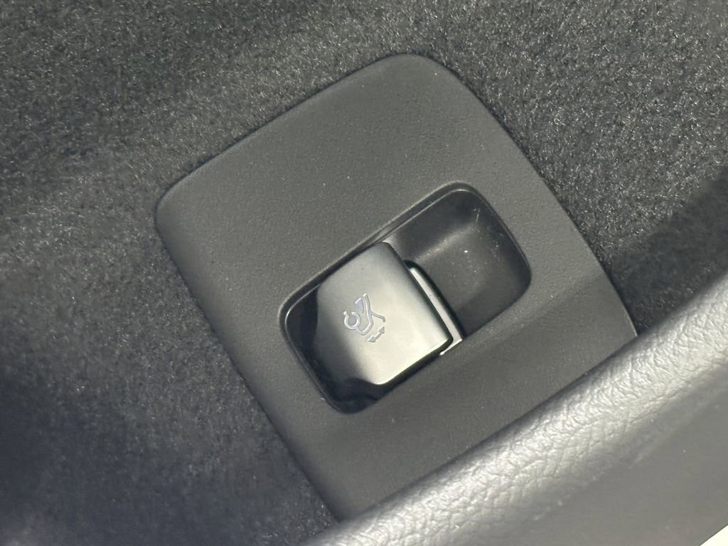 New 2026 Mercedes-Benz E 350 Sedan image 7