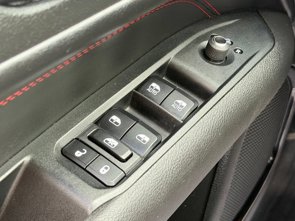 Used 2024 Jeep Compass Trailhawk AWD/4WD image 23
