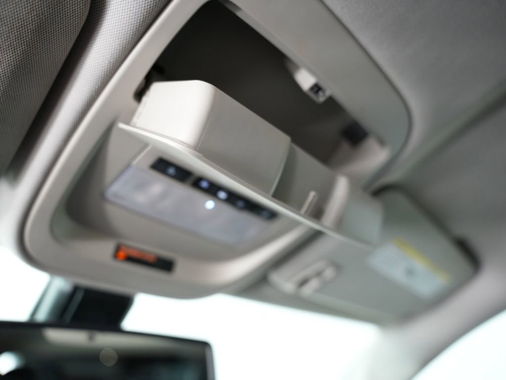 Used 2015 Chevrolet Colorado Z71 w/ LPO, Gearon Divider Package AWD/4WD image 43