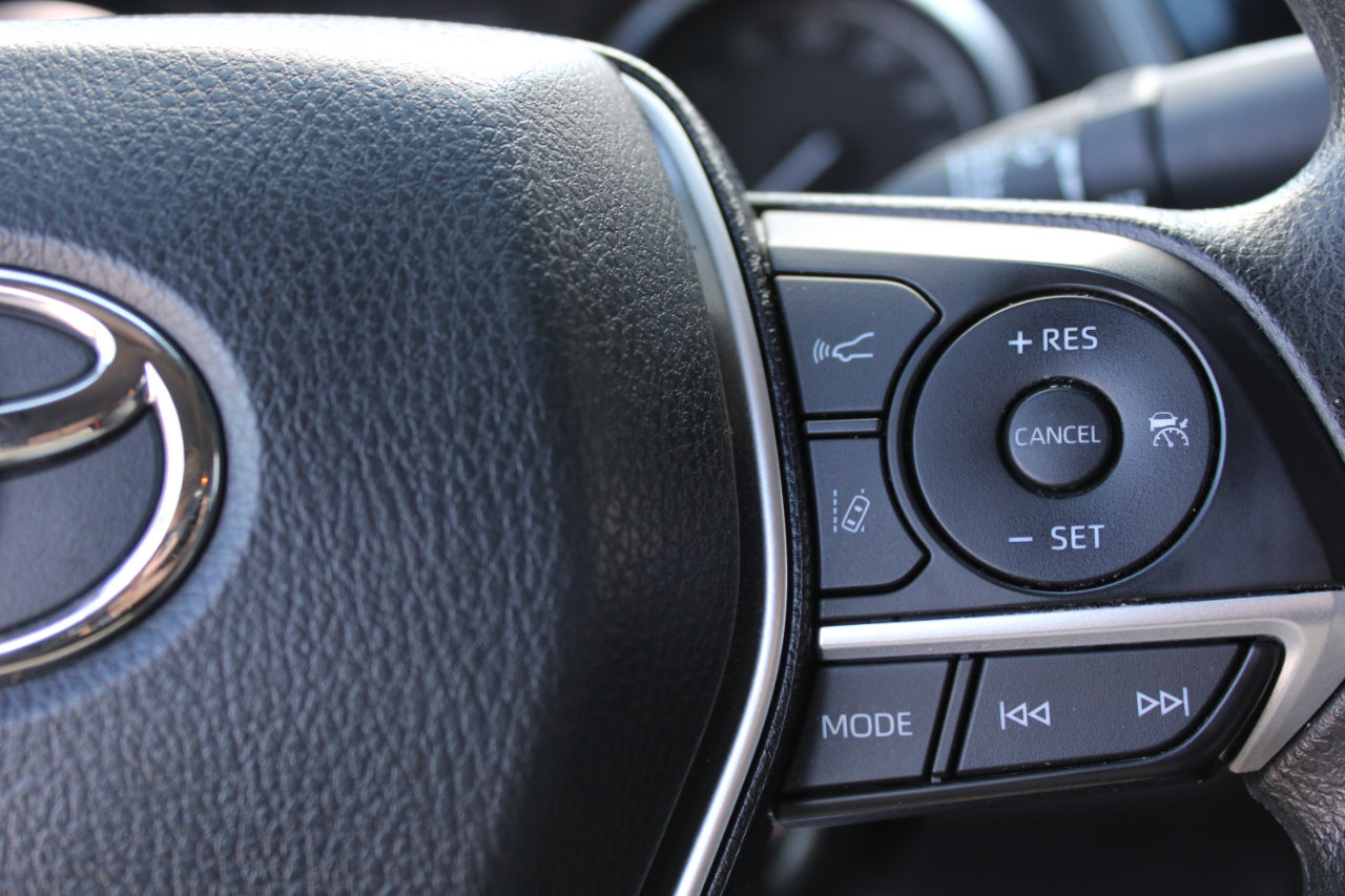 Used 2023 Toyota Camry LE image 18