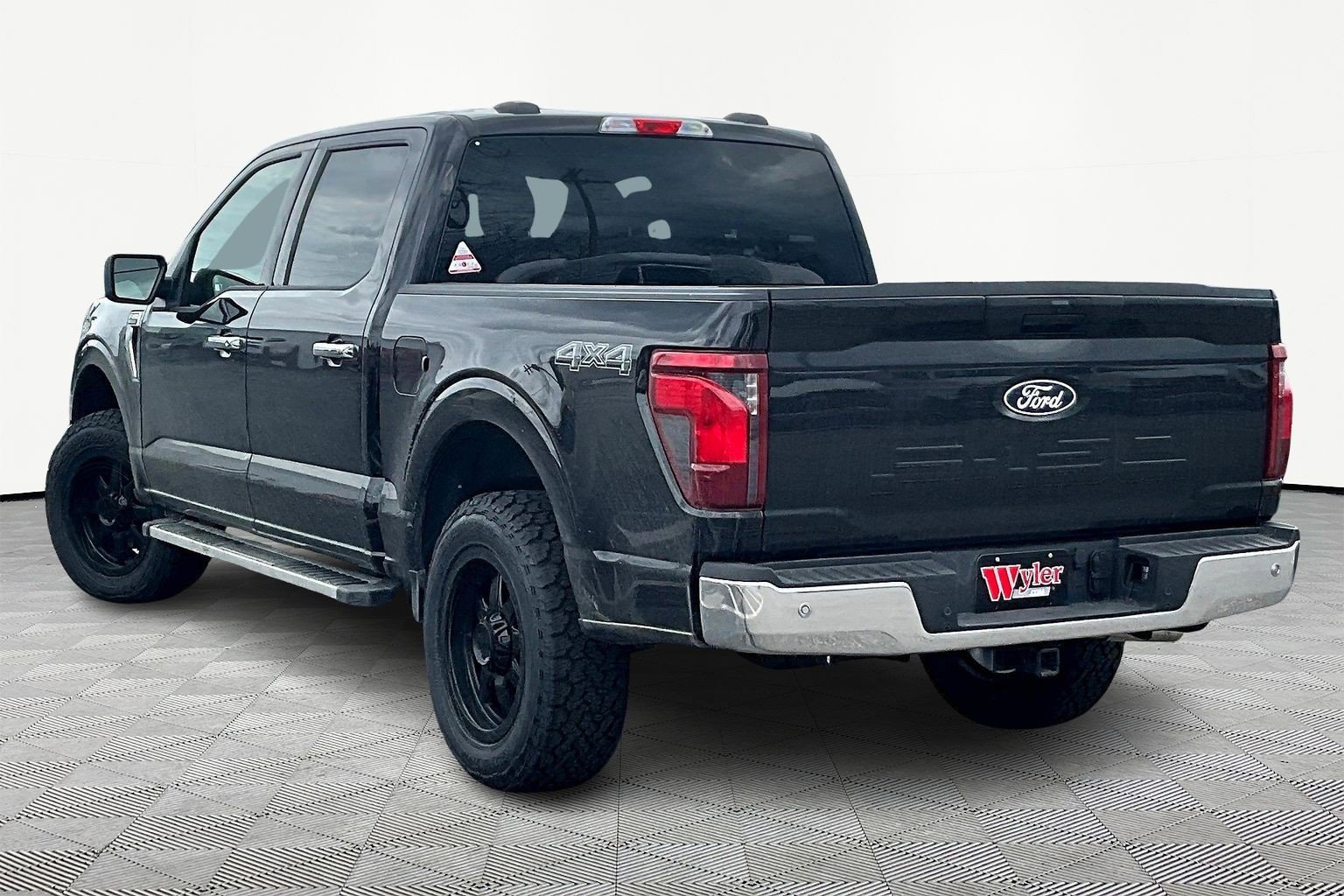 Used 2025 Ford F150 XLT w/ Equipment Group 301A Standard image 4
