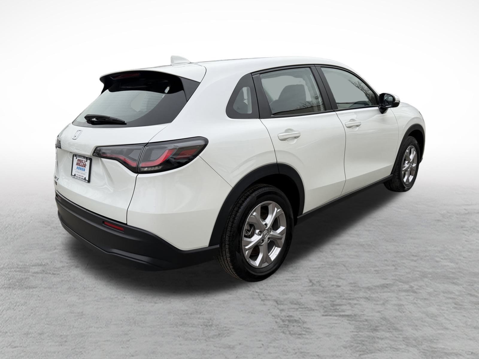 Certified 2024 Honda HR-V LX image 6