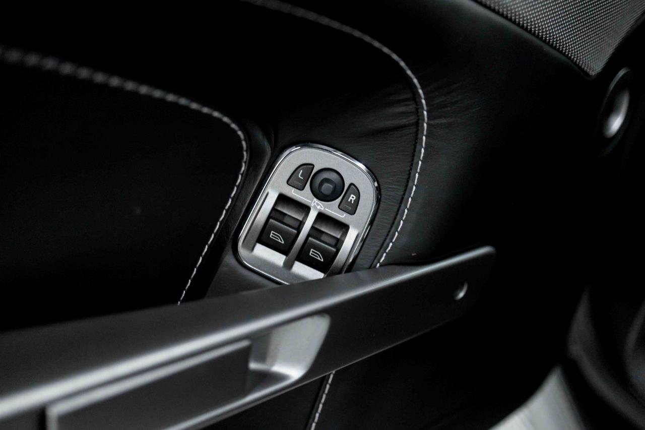 Used 2011 Aston Martin V8 Vantage N420 image 42