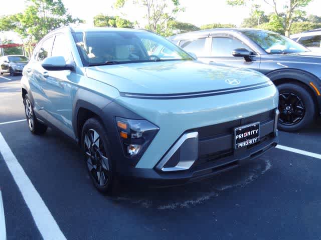 Used 2025 Hyundai Kona SEL FWD image 3