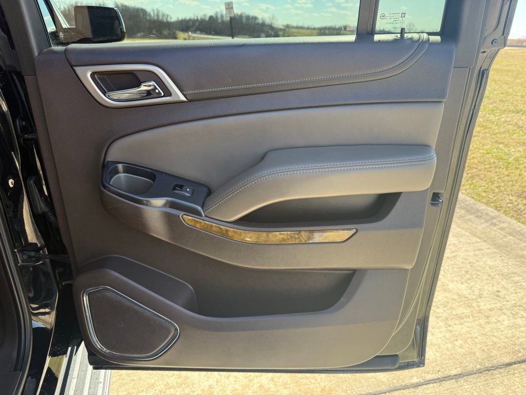 Used 2016 GMC Yukon XL Denali w/ Open Road Package image 16