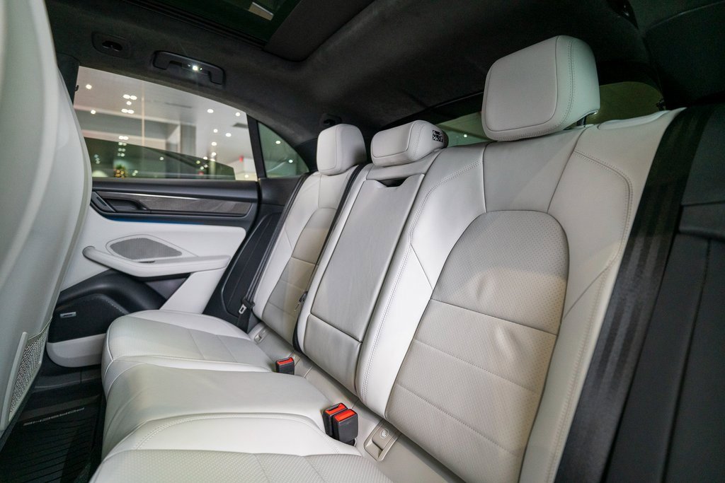 New 2025 Porsche Macan Turbo Electric image 40