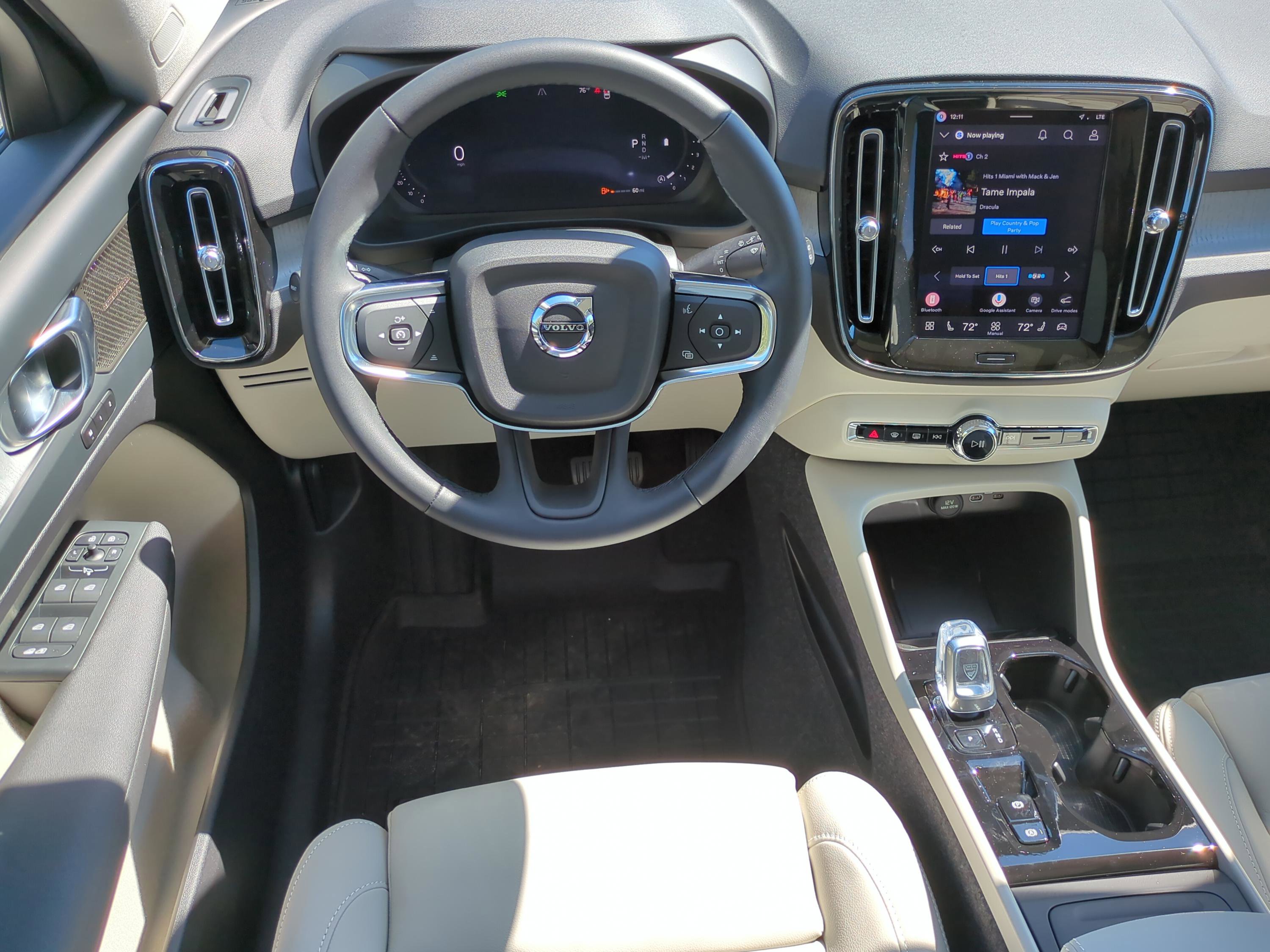 New 2026 Volvo XC40 B5 Ultra image 14