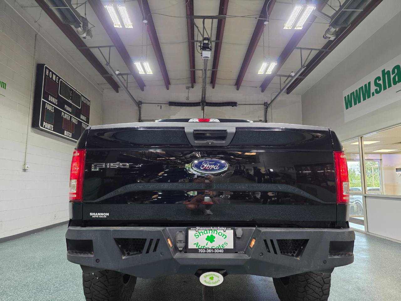 Used 2017 Ford F150 XLT w/ Equipment Group 302A Luxury AWD/4WD image 8