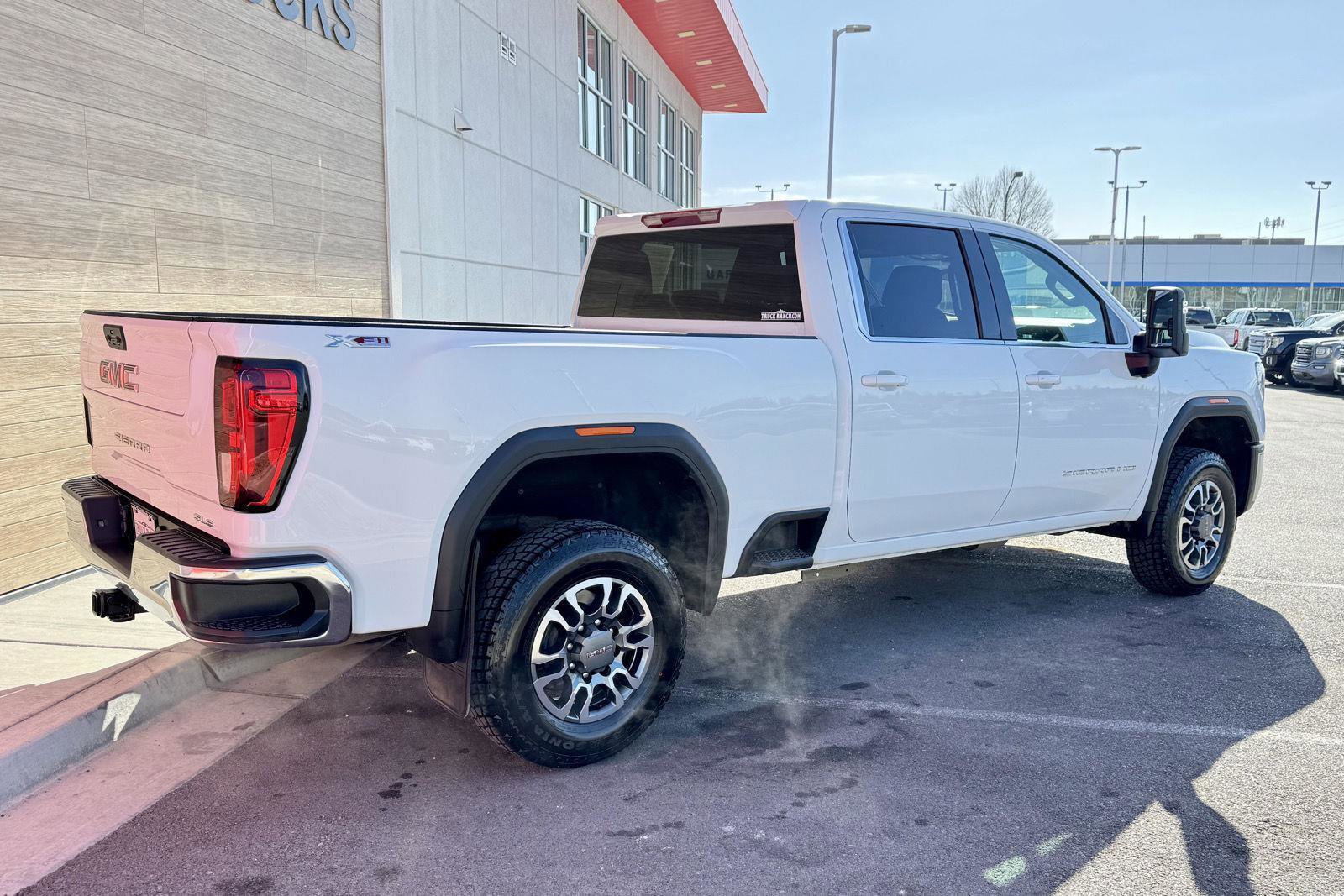Used 2024 GMC Sierra 2500 SLE image 13